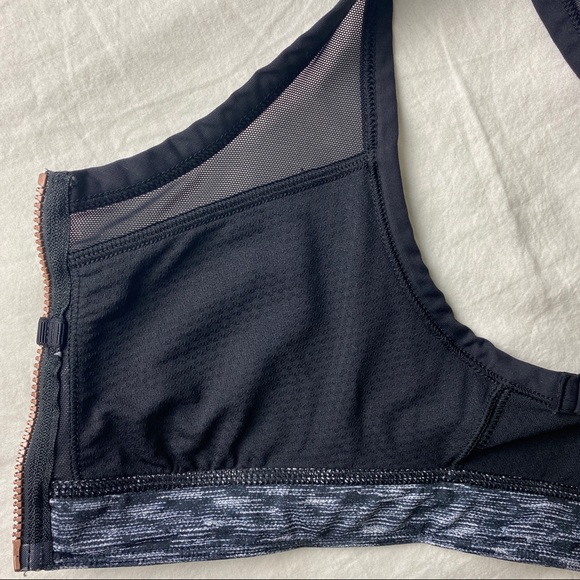 Lululemon Drop It Like It's Hot Sports Bra Size 6 - Picture 13 of 16